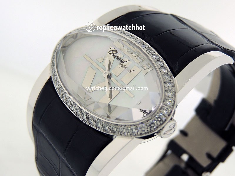 Chopard Happy Diamonds Womens watch Quartz White gold 134578
