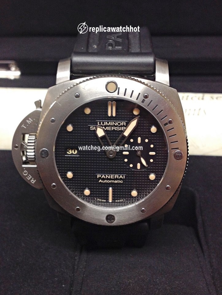 Panerai Special Editions Mens watch Unisex Automatic Titanium PAM 00569