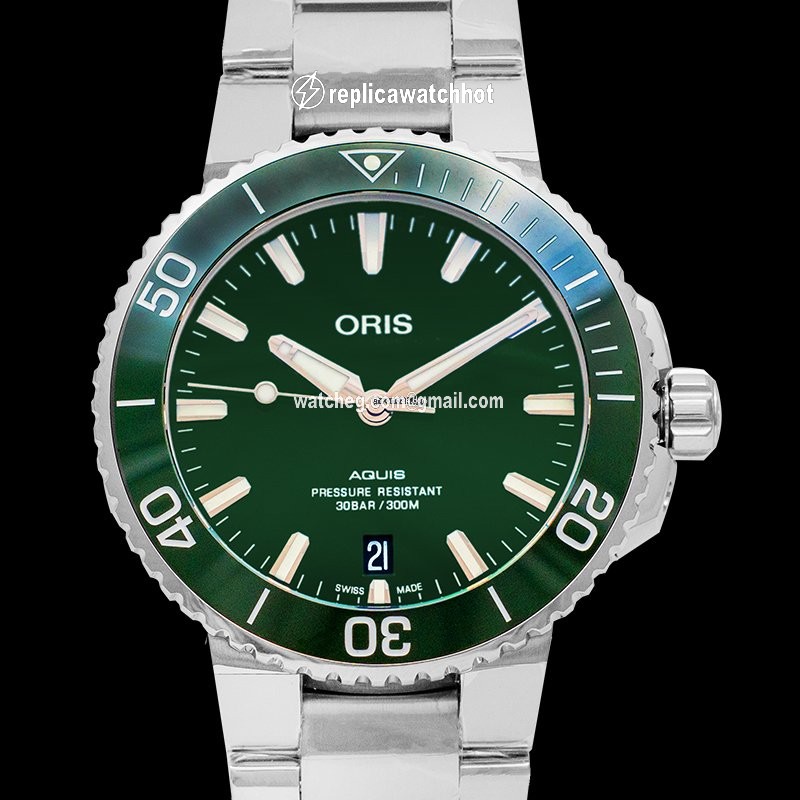 Oris Aquis Date Mens watch Unisex Automatic Steel 01 733 7732 4157-07 8 21 05PEB