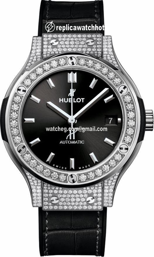 Hublot Classic Fusion 45, 42, 38, 33 mm Automatic Titanium 565.nx.1470.lr.1604