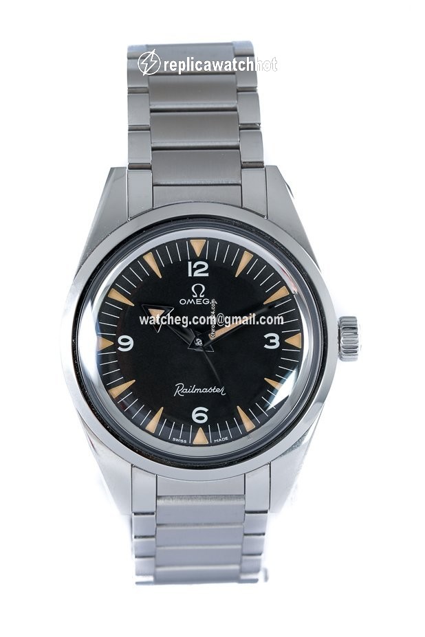 Omega Seamaster Railmaster Mens watch Unisex Automatic Steel 220.10.38.20.01.002.