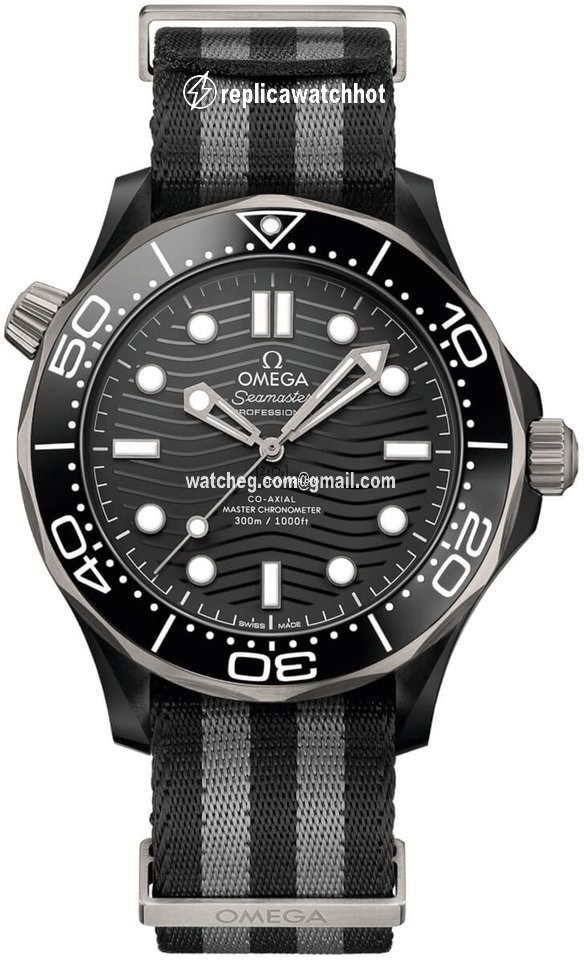 Omega Seamaster Diver 300 M Mens watch Unisex Automatic Ceramic 210.92.44.20.01.002