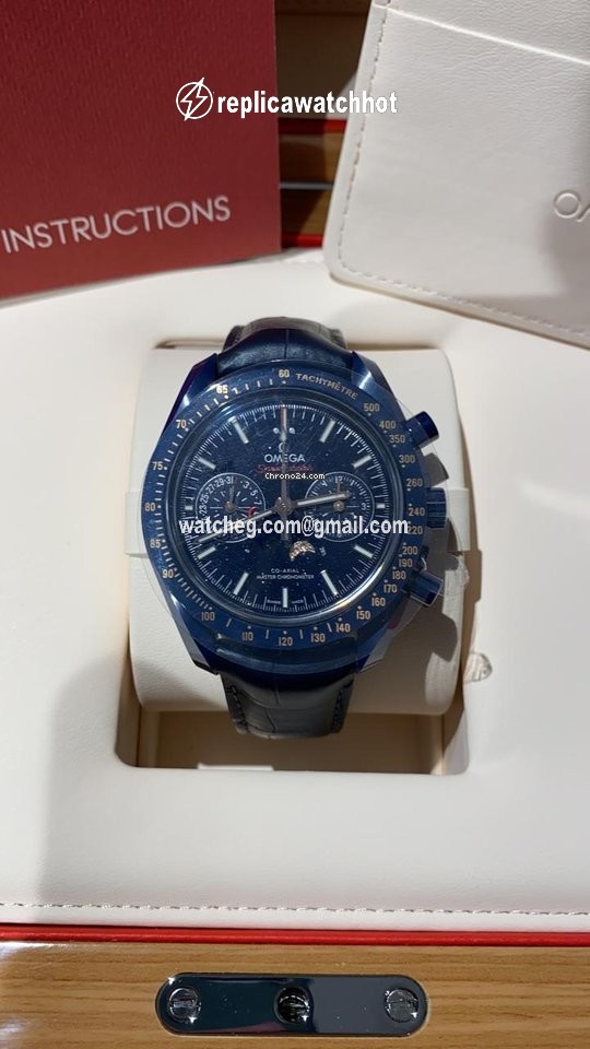 Omega Speedmaster Professional Moonwatch Moonphase Mens watch Unisex Automatic Ceramic 304.93.44.52.03.002
