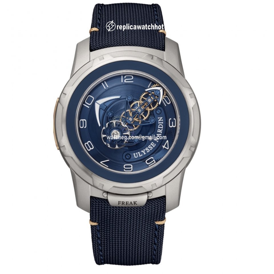 Ulysse Nardin Freak Mens watch Unisex Titanium 2053132 03