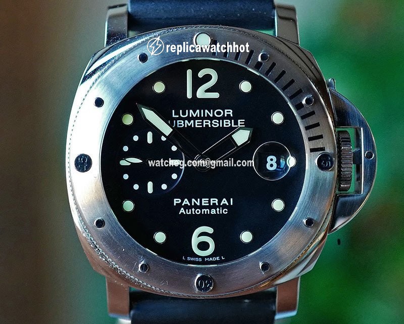 Panerai Luminor Submersible Automatic PAM 24