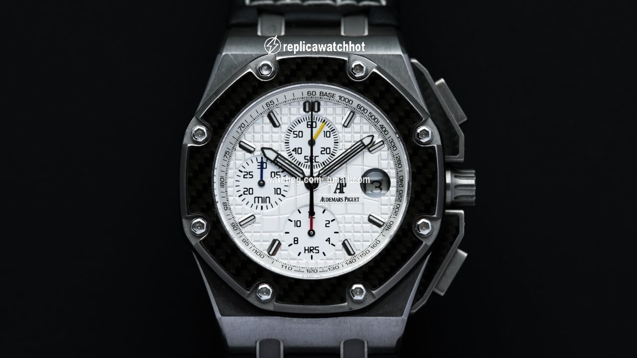 Audemars Piguet Royal Oak Offshore Chronograph Mens watch Unisex Automatic Titanium 26030IO.OO.D001IN.01