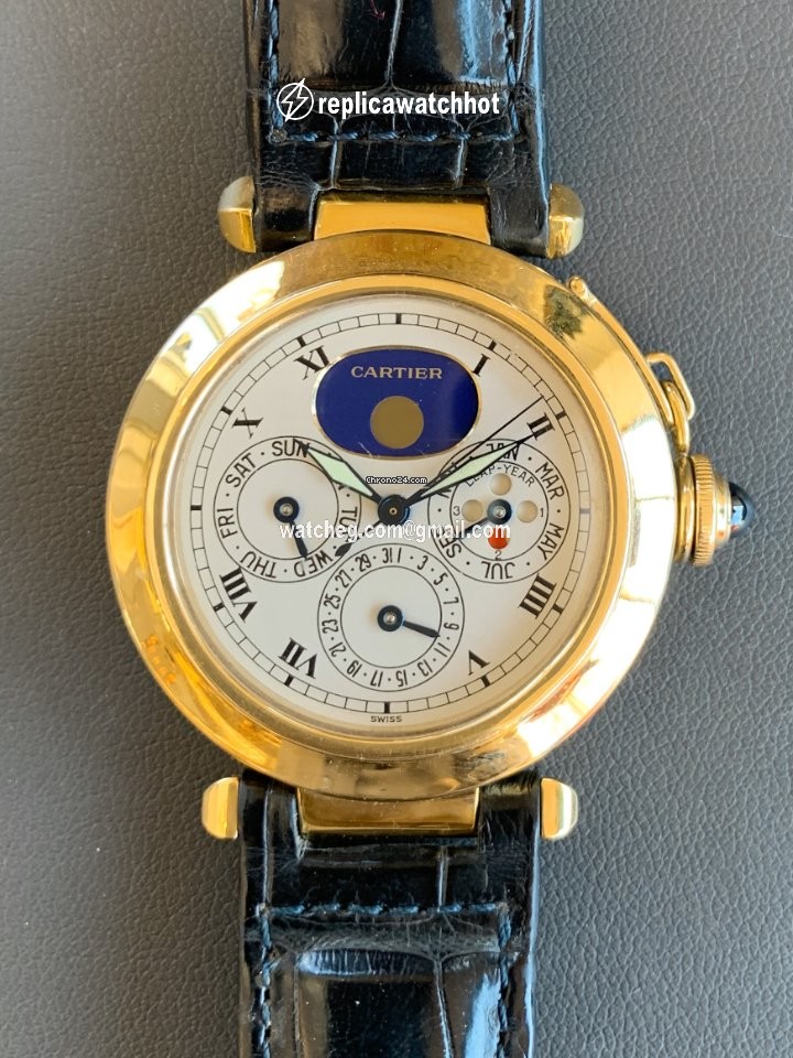 Cartier Pasha Mens watch Unisex Quartz Yellow gold W3000351