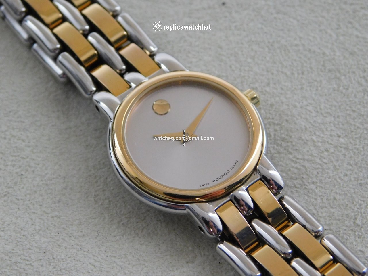 Movado Museum Womens watch Quartz Gold Steel 81-25-825