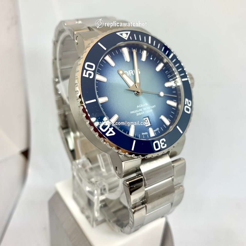 Oris Aquis Date Mens watch Unisex Automatic Steel 01 733 7730 4175-Set