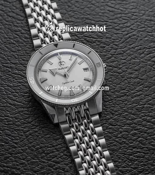 Rado HyperChrome Captain Cook Womens watch Automatic Steel R32500013