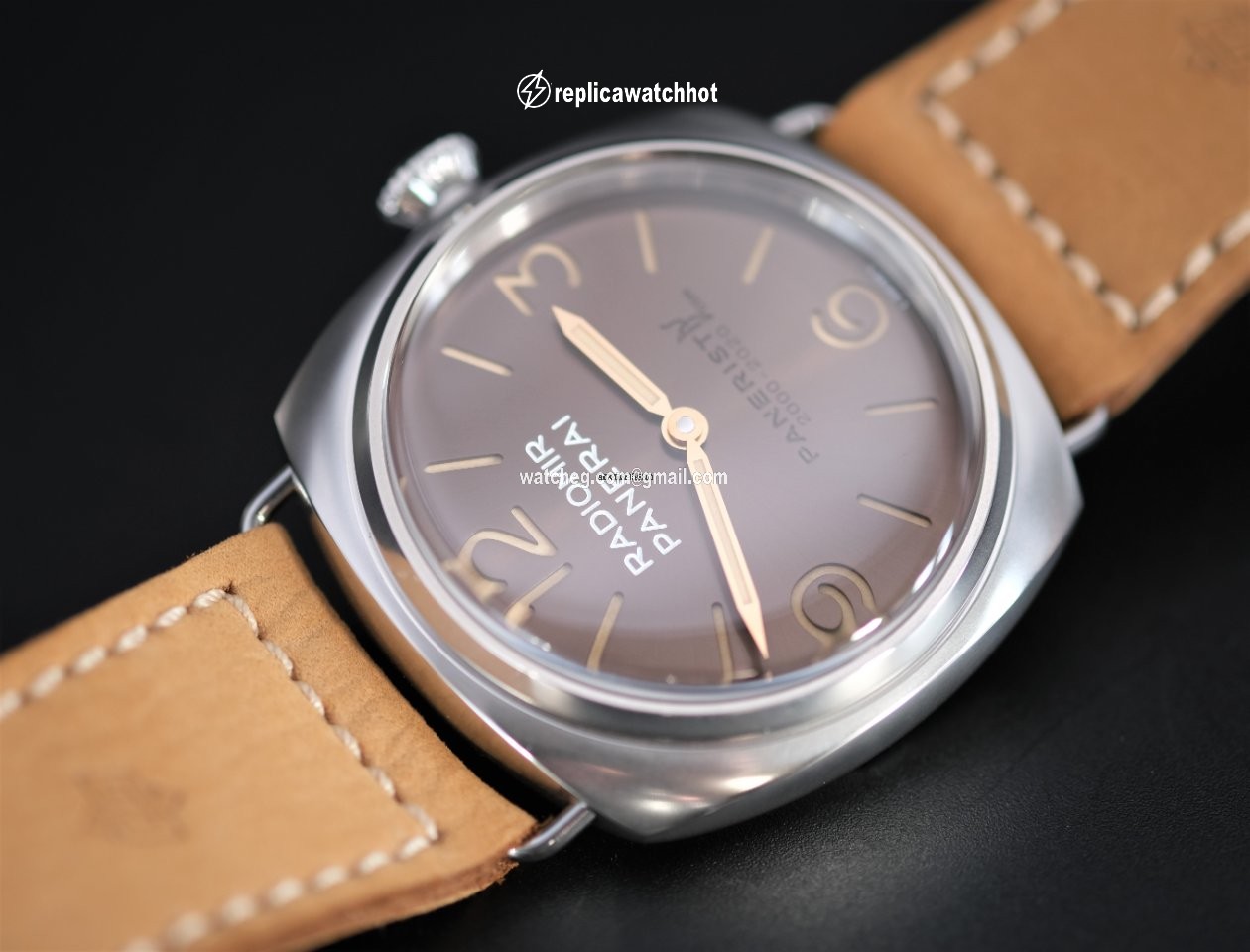 Panerai Special Editions Mens watch Unisex Manual winding Steel PAM 02020
