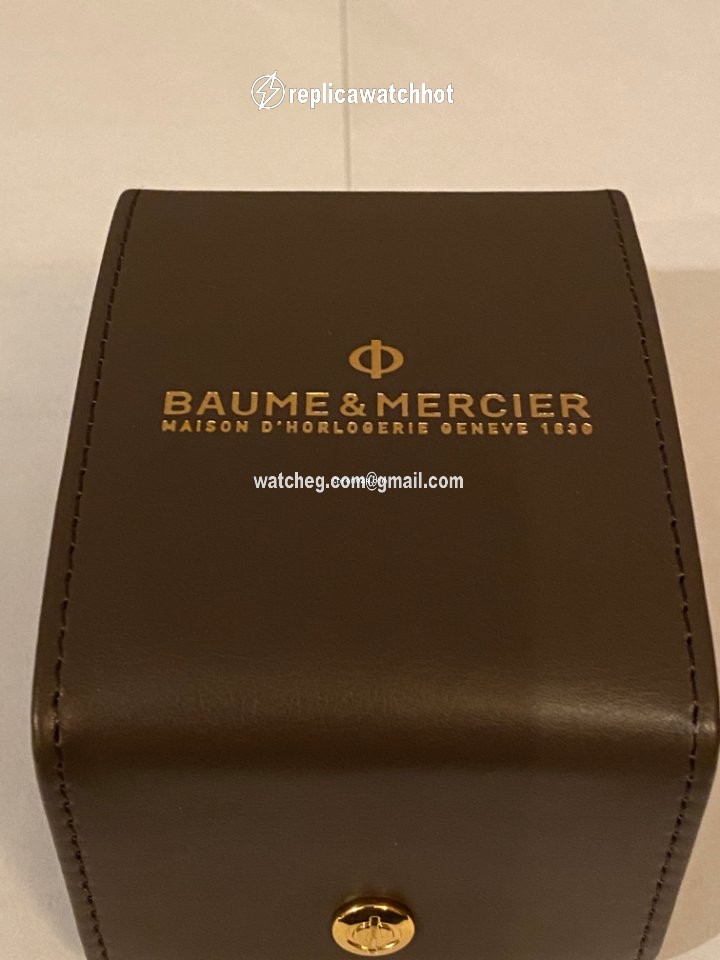 Baume & Mercier Mens watch Unisex Quartz Yellow gold 9626 and 3976384