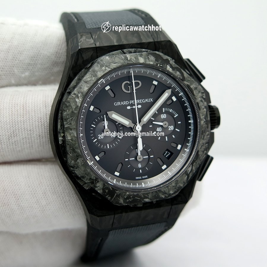 Girard Perregaux Laureato Mens watch Unisex Automatic Carbon 81060-36-693-FH6A
