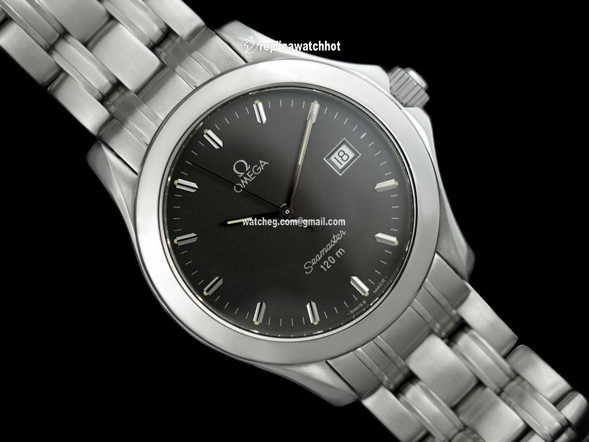 Omega Seamaster Diver 300 M Mens watch Unisex Quartz Steel 7687