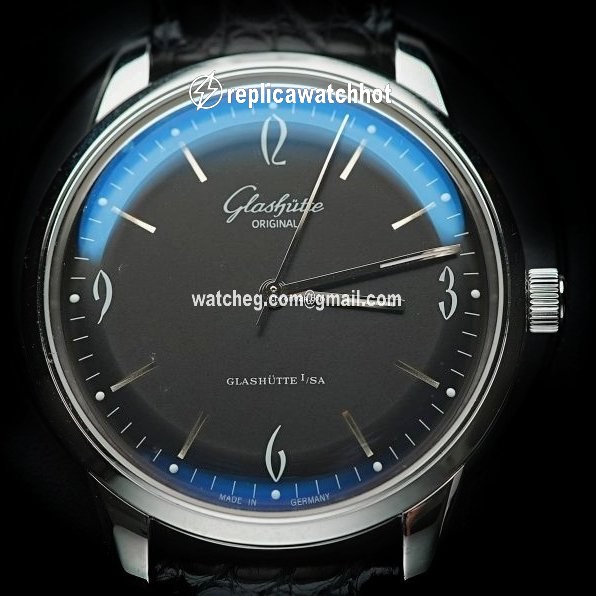 Glashtte Original Sixties Mens watch Unisex Automatic Steel 39-52-04-02-04