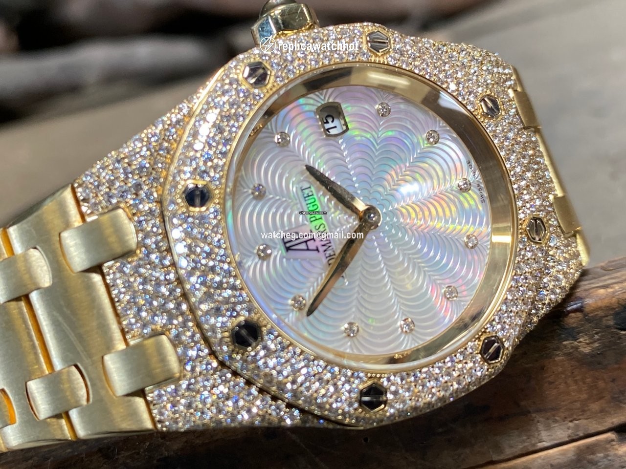 Audemars Piguet Royal Oak Lady Womens watch Quartz Yellow gold 67605BA.ZZ.D080SU.01