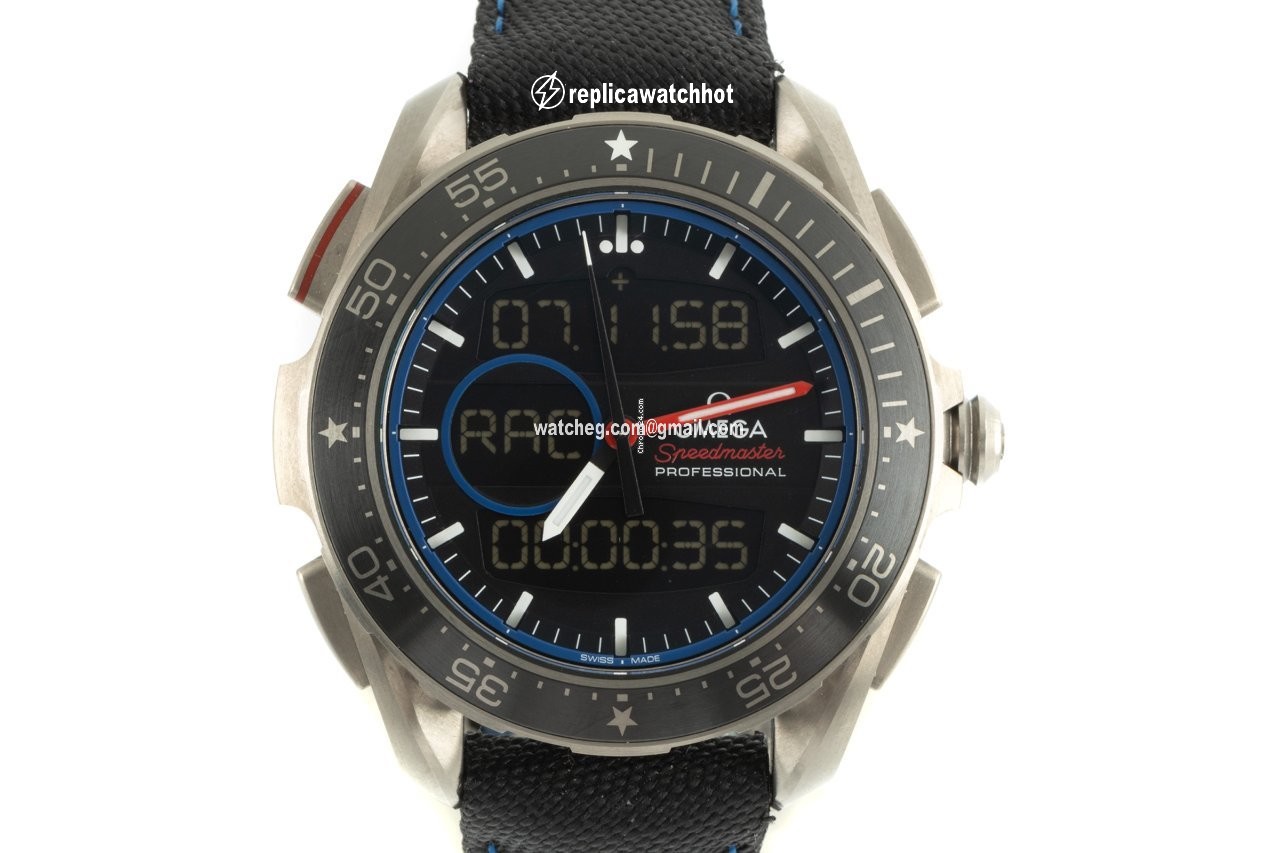 Omega Speedmaster Skywalker X-33 Mens watch Unisex Quartz Ceramic 318.92.45.79.01.001
