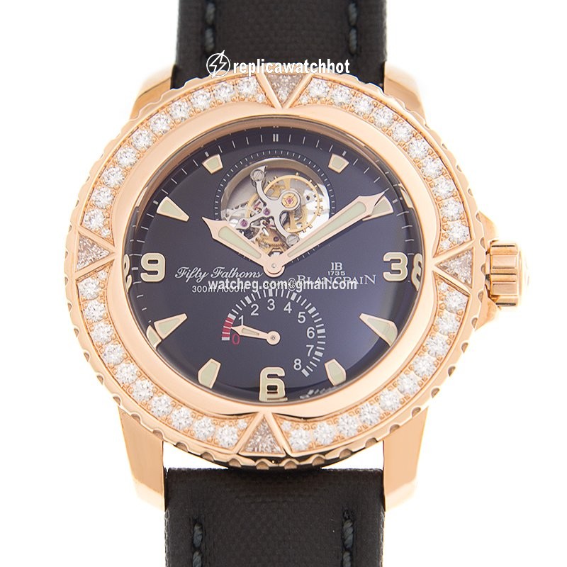 Blancpain Fifty Fathoms Mens watch Unisex Automatic Rose gold 5025-9530-52A