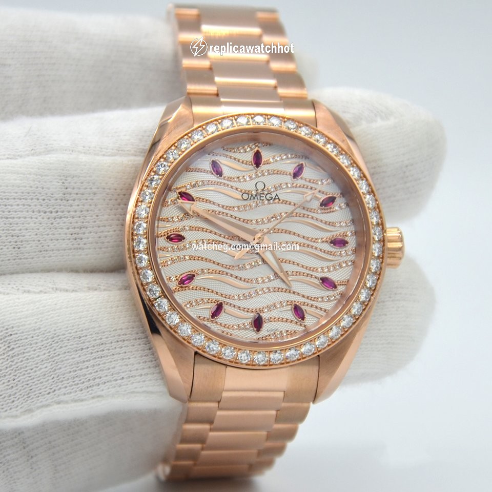 Omega Seamaster Aqua Terra Womens watch Automatic Rose gold 220.55.34.20.99.004