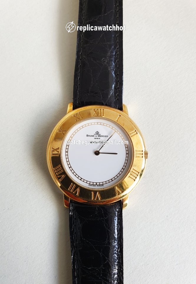Baume & Mercier Mens watch Unisex Quartz Yellow gold M0A04950