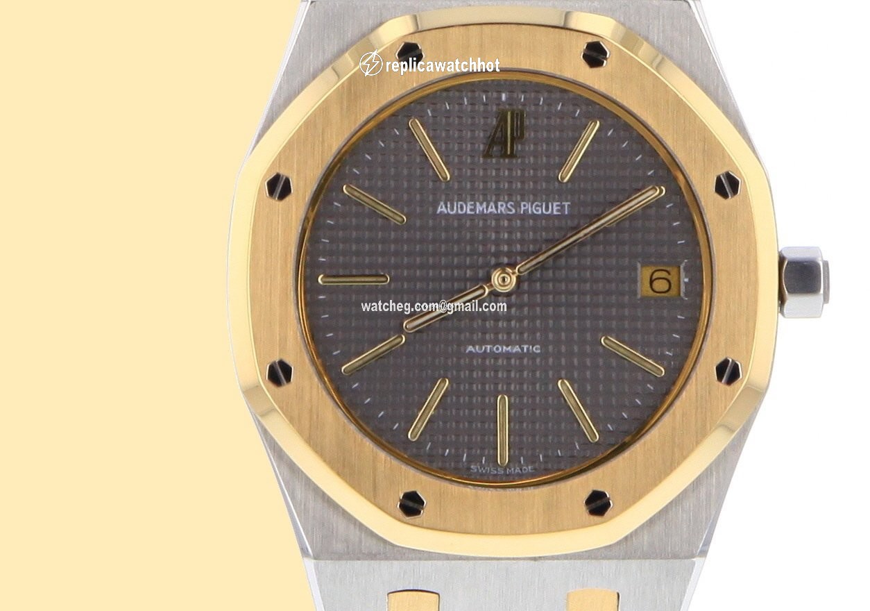 Audemars Piguet Royal Oak Jumbo Mens watch Unisex Automatic Gold Steel 5402SA