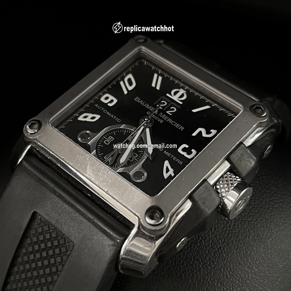 Baume & Mercier Hampton Mens watch Unisex Automatic Steel Baume & Mercier Hampton square XL Dual Timer