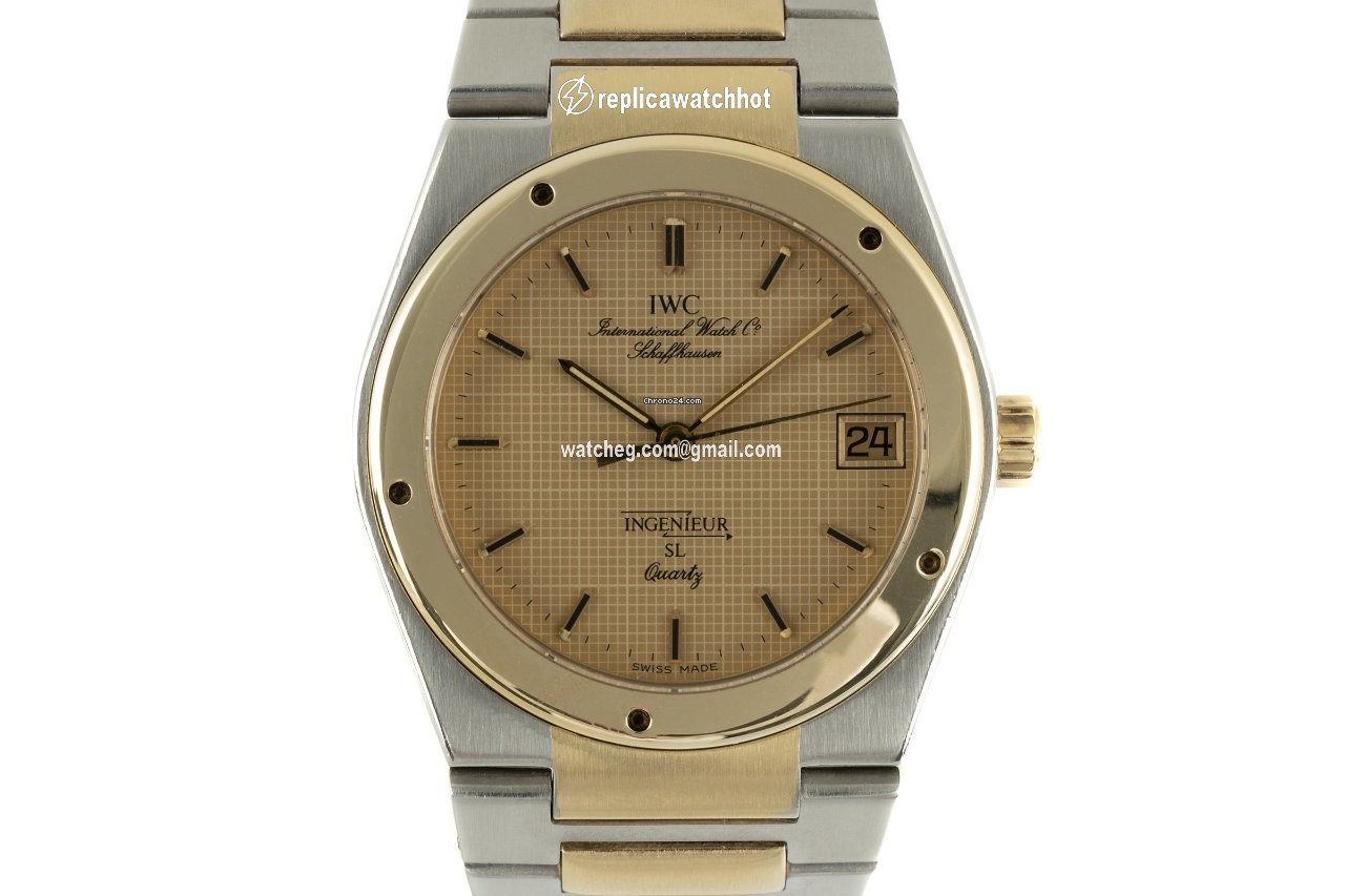 IWC Ingenieur Mens watch Unisex Quartz Gold Steel 3305