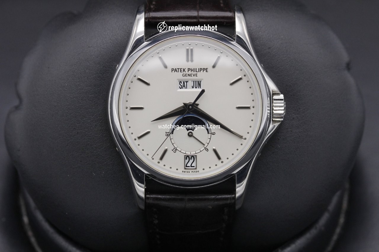 Patek Philippe Annual Calendar White gold 5125G
