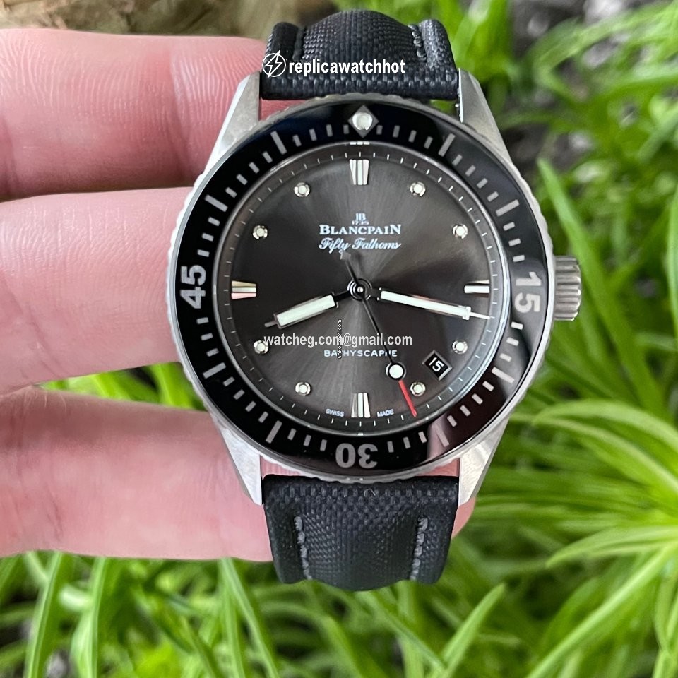 Blancpain Fifty Fathoms Bathyscaphe Mens watch Unisex Automatic Steel 5100B-1110-B52A