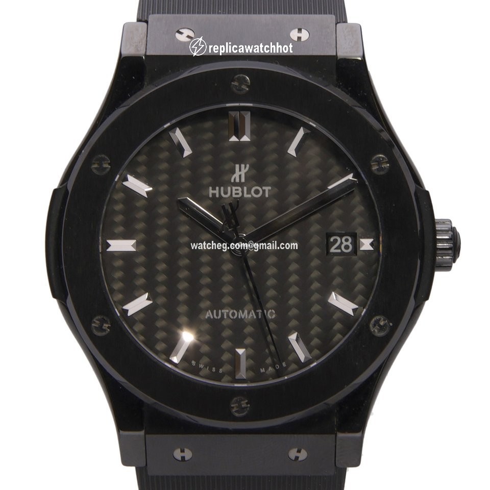 Hublot Classic Fusion 45, 42, 38, 33 mm Mens watch Unisex Automatic Ceramic 511.CM.1770.RX