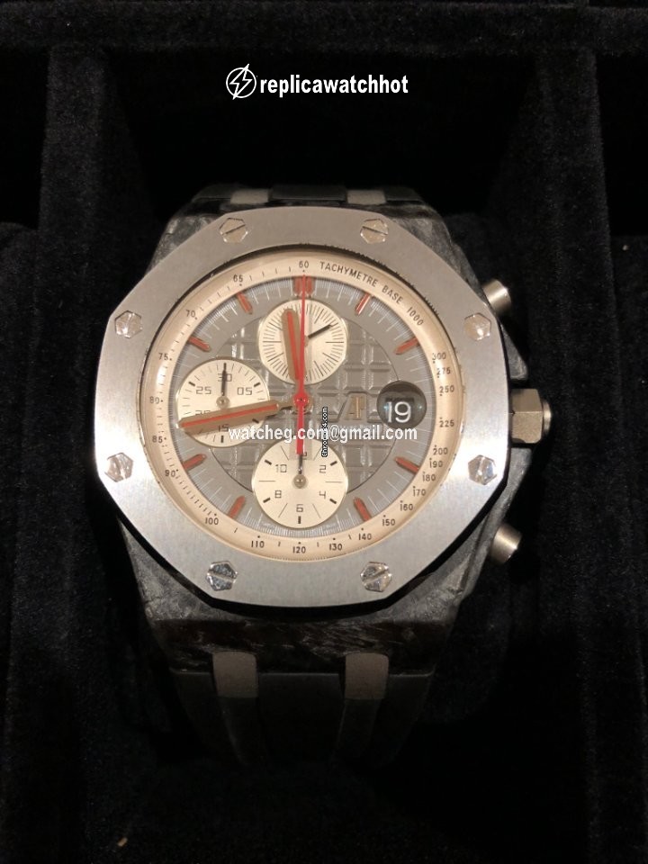 Audemars Piguet Royal Oak Offshore Chronograph Mens watch Unisex Automatic Carbon 26202AU.OO.D002CA.01