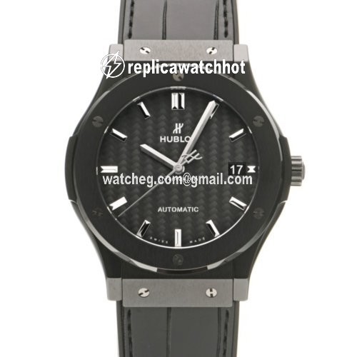 Hublot Classic Fusion 45, 42, 38, 33 mm Automatic Ceramic 511.CM.1771.LR