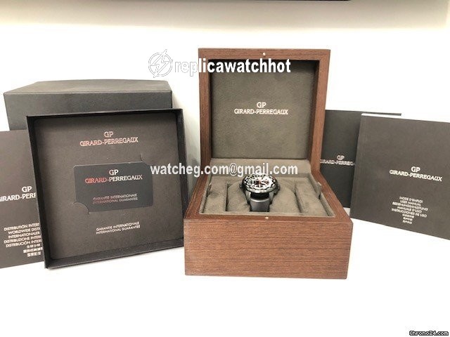 Girard Perregaux WW.TC Automatic Ceramic 49820-32-611-FK6A