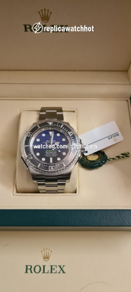 Rolex Sea-Dweller Deepsea Mens watch Unisex Steel Automatic 126660 D-BLUE