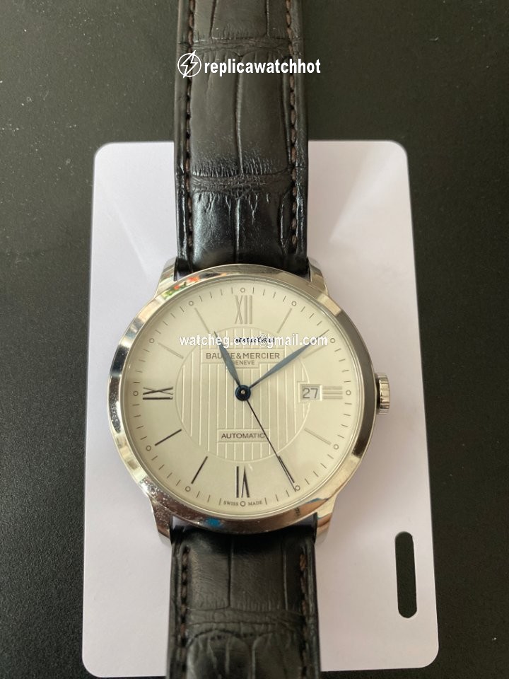 Baume & Mercier Classima Mens watch Unisex Automatic Steel M0A10214