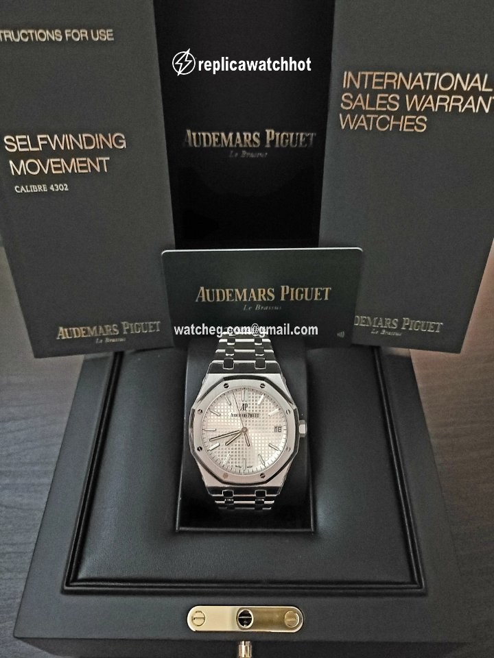 Audemars Piguet Royal Oak Mens watch Unisex Automatic Steel 15500ST.OO.1220ST.04