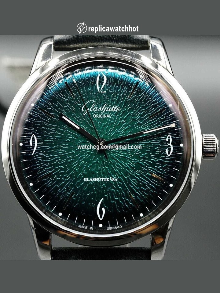 Glashtte Original Sixties Mens watch Unisex Automatic Steel 1-39-52-03-02-04