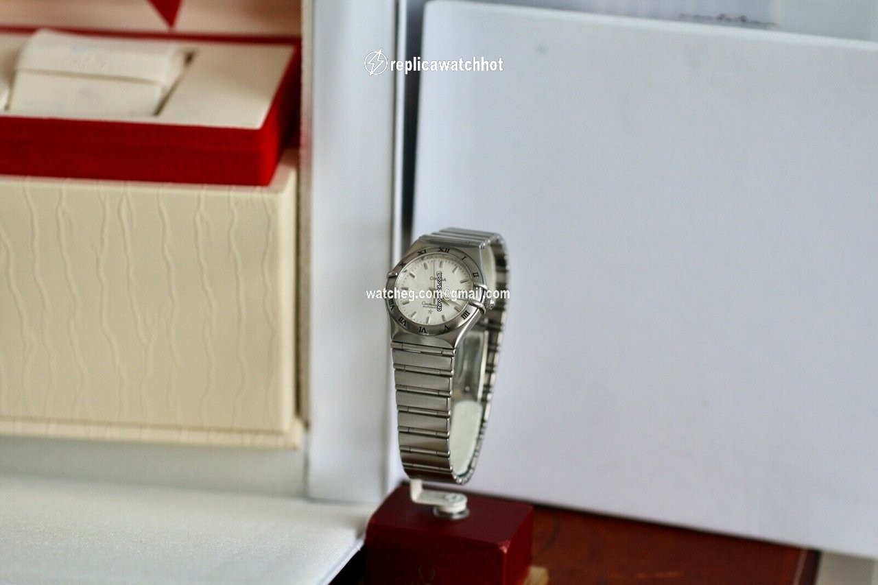 Omega Constellation Womens watch Automatic Steel 1592.30.00