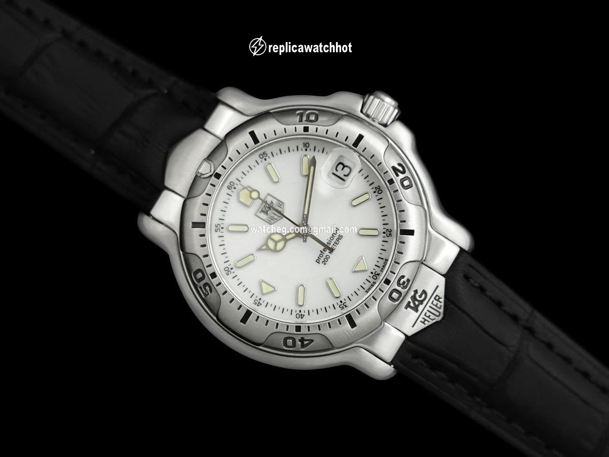 TAG Heuer 6000 Mens watch Unisex Quartz Steel 8329ST