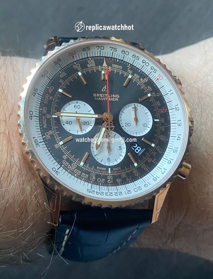 Breitling Navitimer 01 (46 MM) Mens watch Unisex Automatic Rose gold RB0127121F1P1
