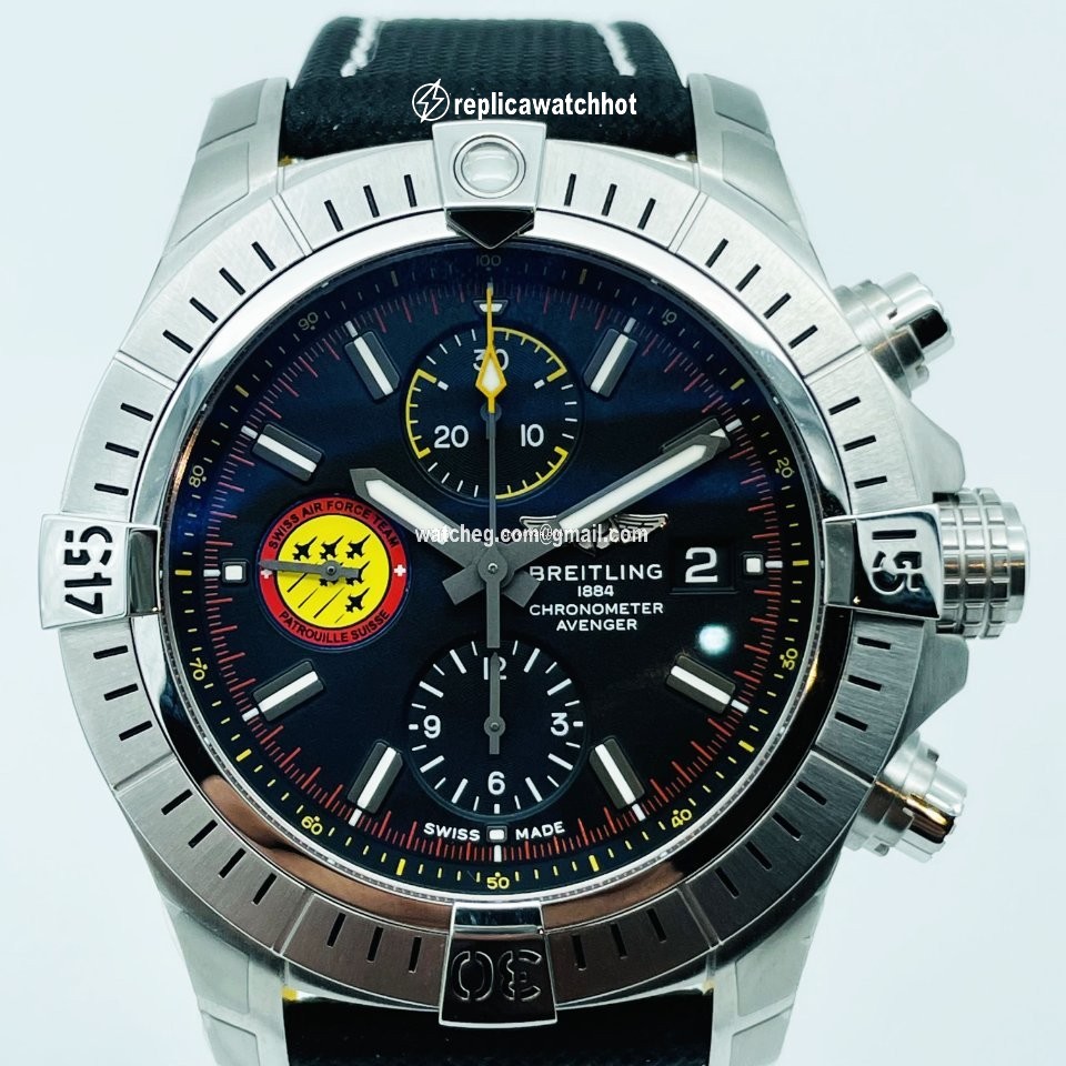 Breitling Avenger Steel A133171A1B1X1