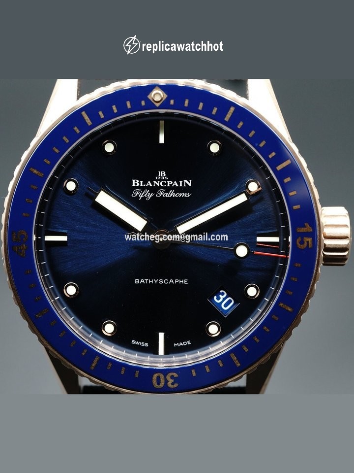Blancpain Fifty Fathoms Bathyscaphe Mens watch Unisex Automatic Rose gold 5000 36S40 O52A