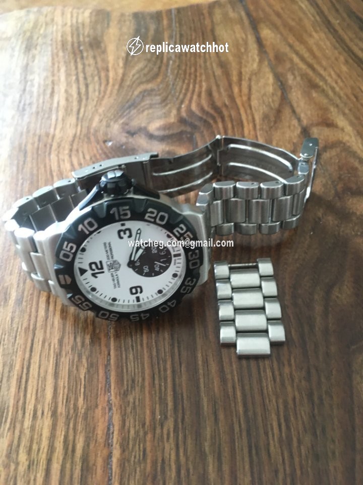 TAG Heuer Formula 1 Quartz Mens watch Unisex Quartz Steel WAH1011.EWA8457