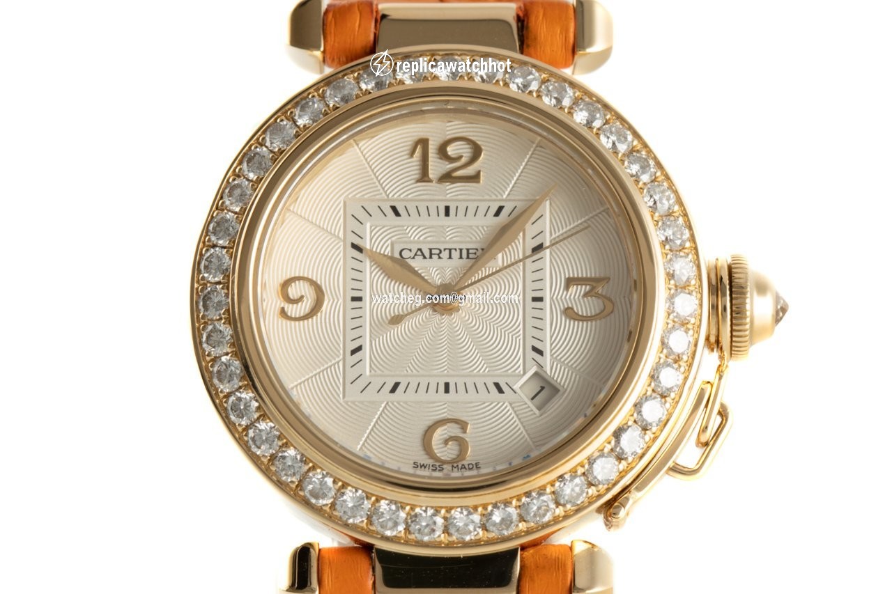 Cartier Pasha Womens watch Automatic Yellow gold 2519
