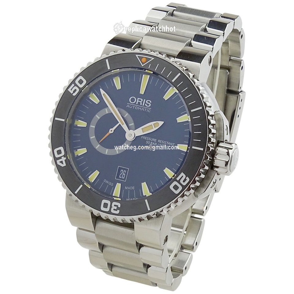 Oris Aquis Small Second Mens watch Unisex Automatic Steel 01 743 7673 4159-07 8 26 01PEB