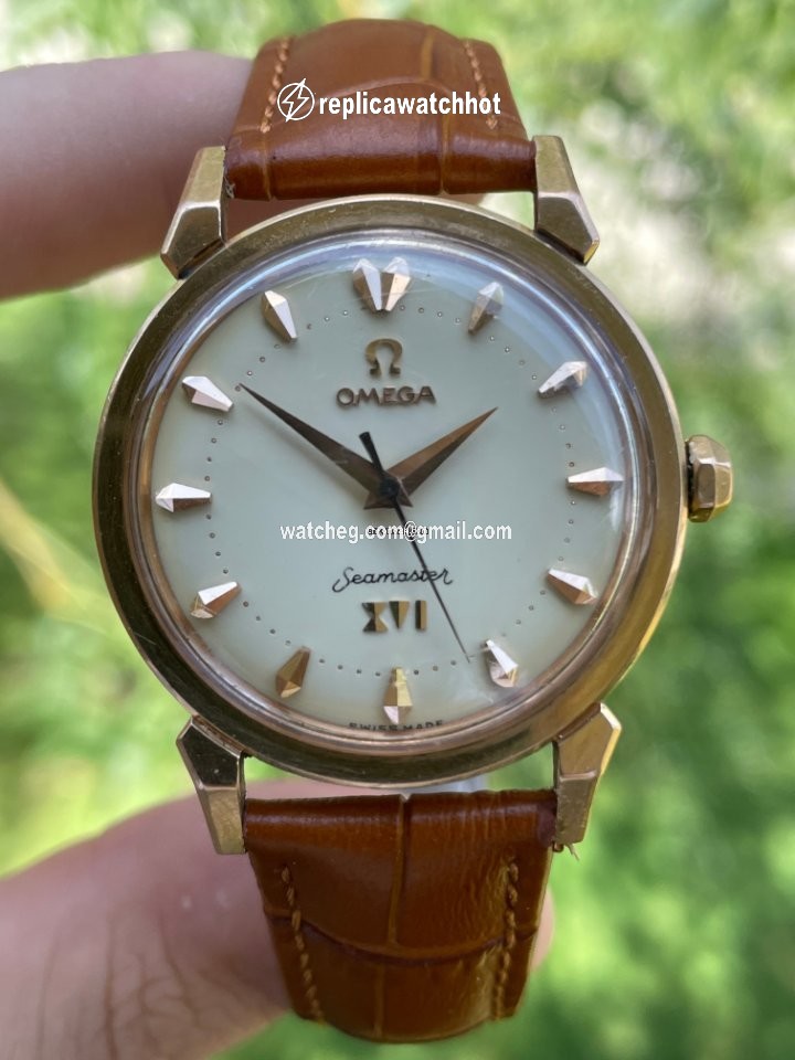 Omega Seamaster Mens watch Unisex Automatic Yellow gold 2850 SC