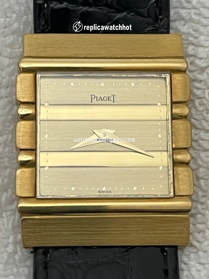Piaget Polo Mens watch Unisex Quartz Yellow gold 7131 C 701