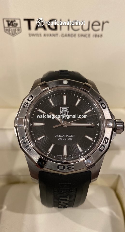 TAG Heuer Aquaracer 300M Mens watch Unisex Quartz Steel WAP1110.FT6029