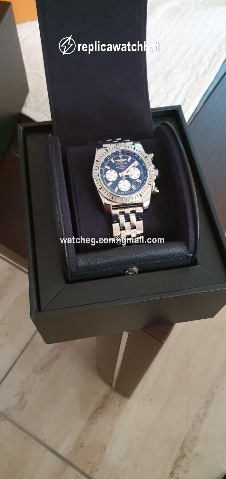 Breitling Chronomat 44 Airborne Mens watch Unisex Automatic Steel AB01154G BD13 101W