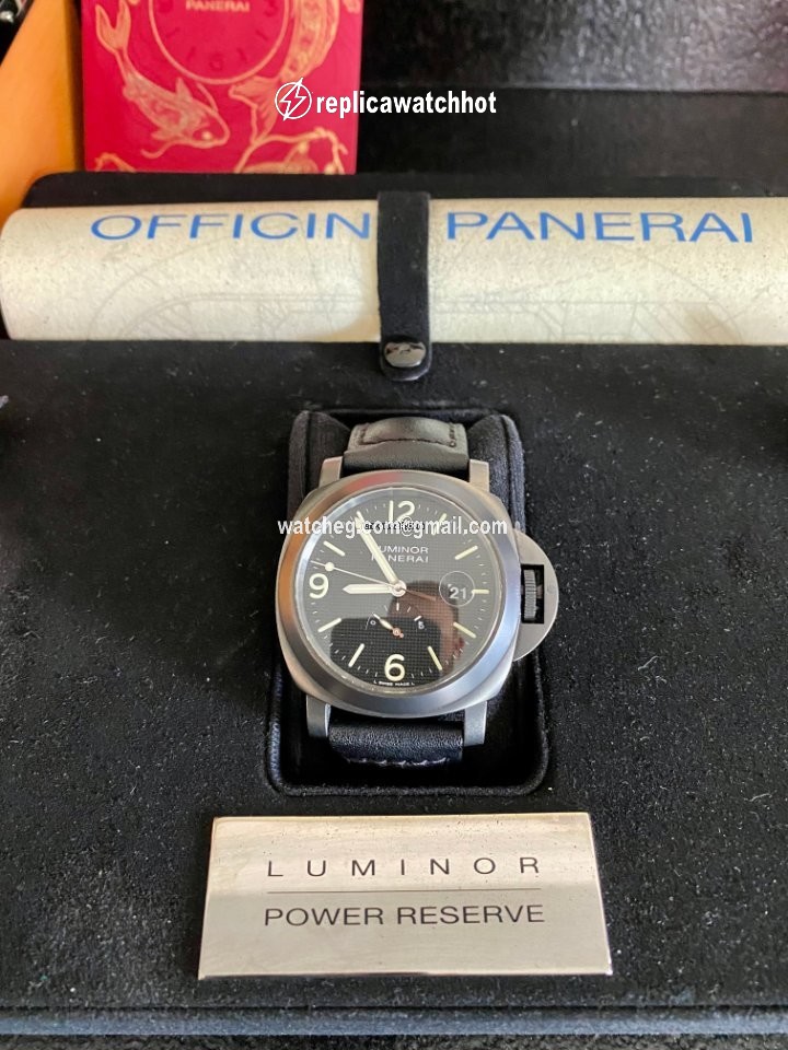 Panerai Special Editions Mens watch Unisex Automatic Steel PAM 00028